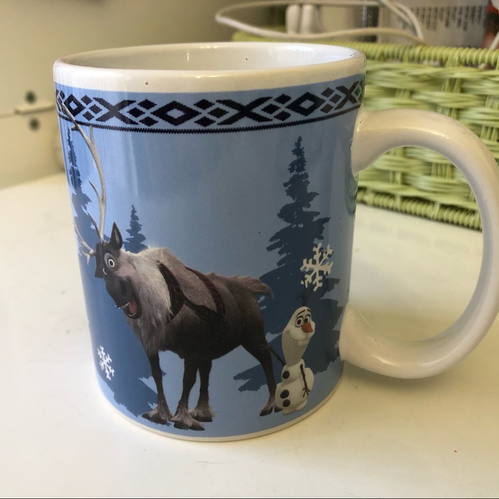 Frozen Olaf and Sven Mug